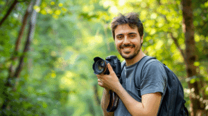 homem-camera-feliz